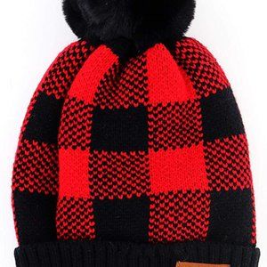 Nwt Britt"s Knit Women Buffalo Plaid Hat
